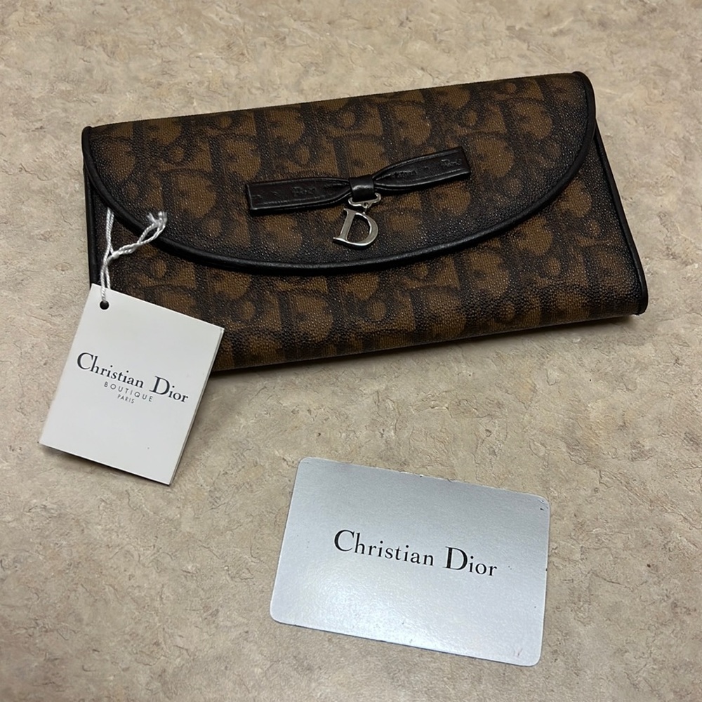 Authentic vintage unused Dior wallet with tags & card